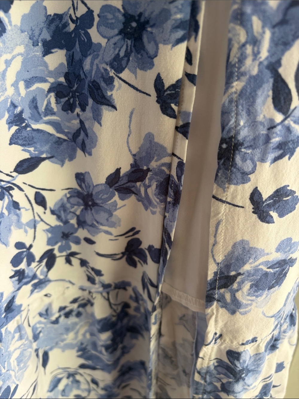 Hollister Sofia Side Slit  Maxi Flowered Lined Dress blue and white - Size XS - Picture 3 of 6